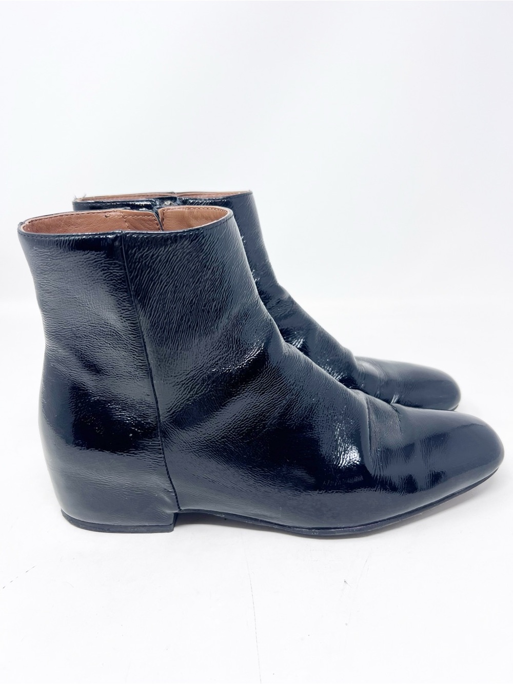AQUATALIA ULYSSA BLACK PATENT SIDE ZIP ANKLE BOOTS WOMENS SZ 7.5